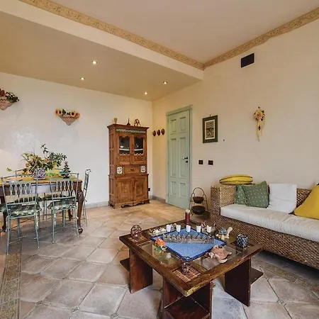 Apartment Luisa Mandra Capreria