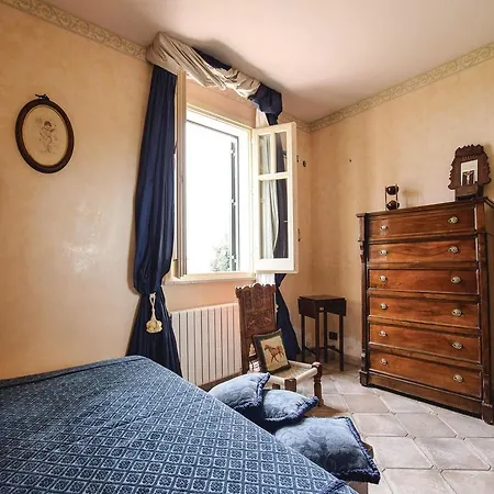 Luisa Apartment Mandra Capreria